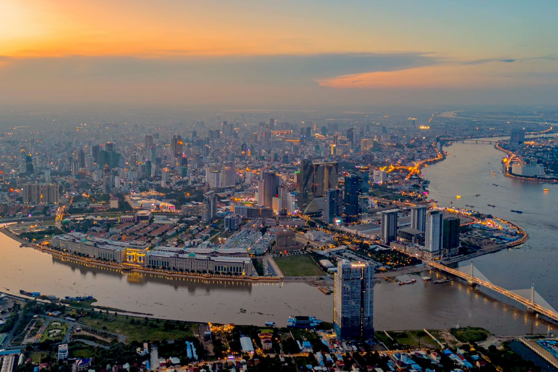 PHNOM-PENH-BRIDGE