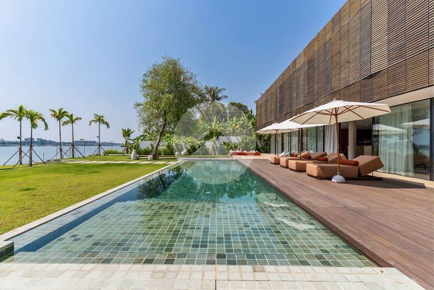 9-Bedroom-Luxury-Villa-For-Sale-along-Mekong-River-Chroy-Changvar-Phnom-Penh