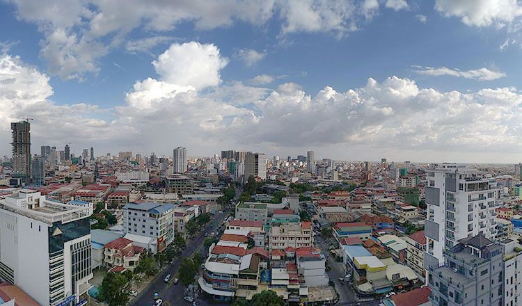 Expansive-Urban-Tapestry-of-Phnom-Penh